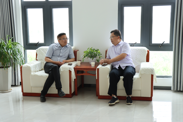 太和縣委常委、常務副縣長朱啟峰一行至公司參觀調研